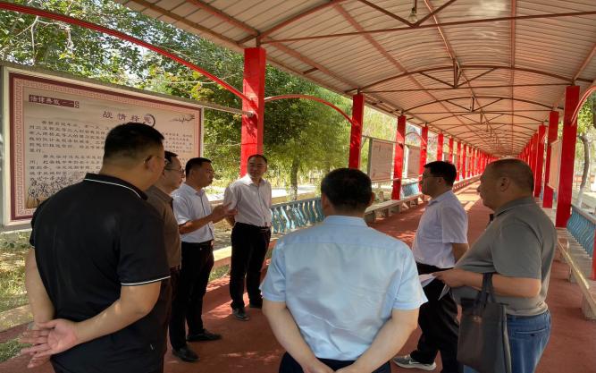 伊犁州援疆指揮部到奎屯市教育項目 檢查指導工作