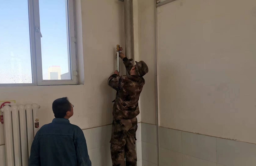 供熱“溫心”進(jìn)校園 保障師生過(guò)暖冬